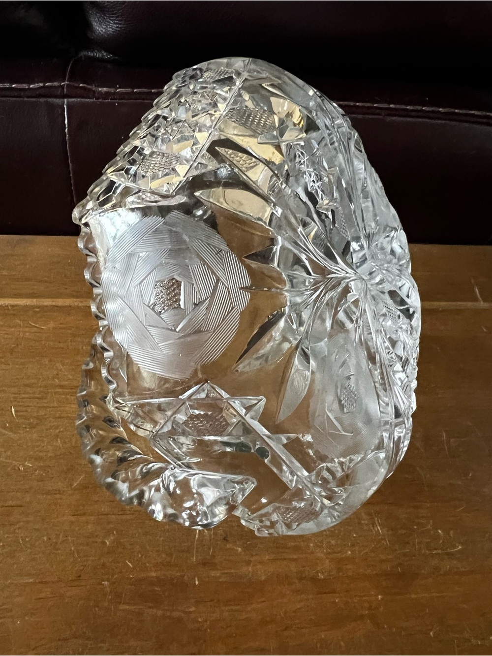 Vintage clear cut lead crystal glass basket. Excellent condition no chips/cracks - Picture 4 of 4